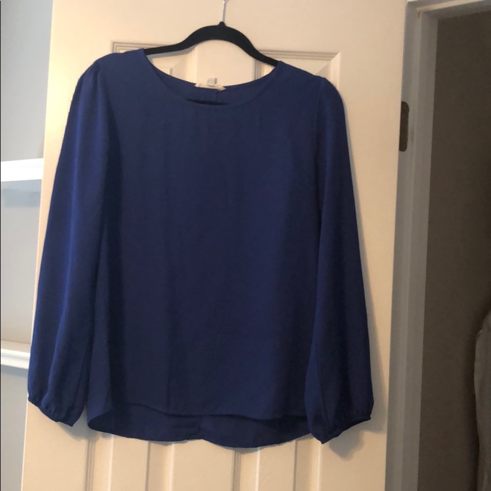 Blue shirt with back detail